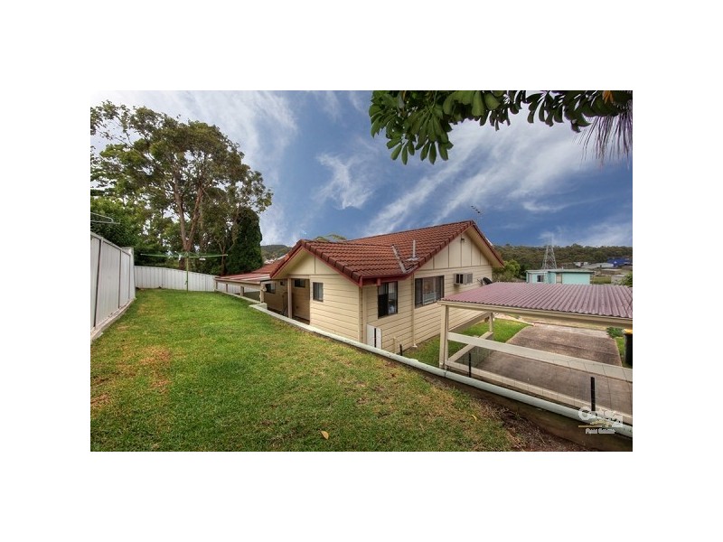 9 Lawson Road, Macquarie Hills NSW 2285