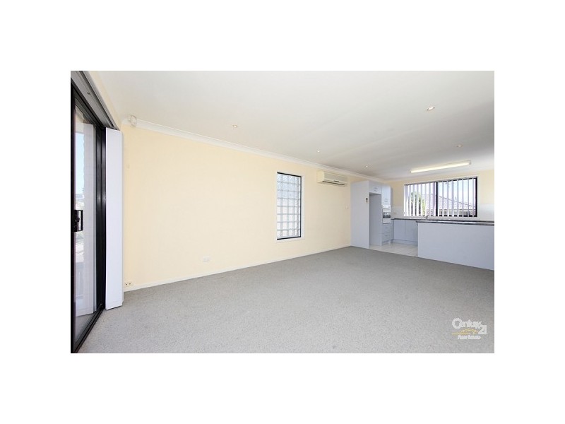 2/2A Roberts Street, Charlestown NSW 2290