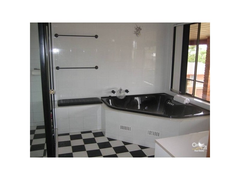 7 Barralong Street, Belmont North NSW 2280