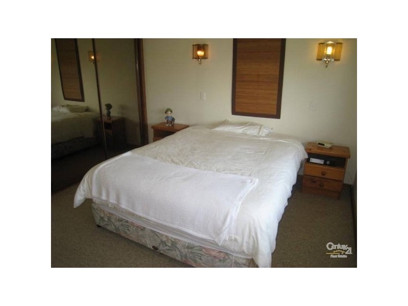 64 Ocean View Parade, Charlestown NSW 2290