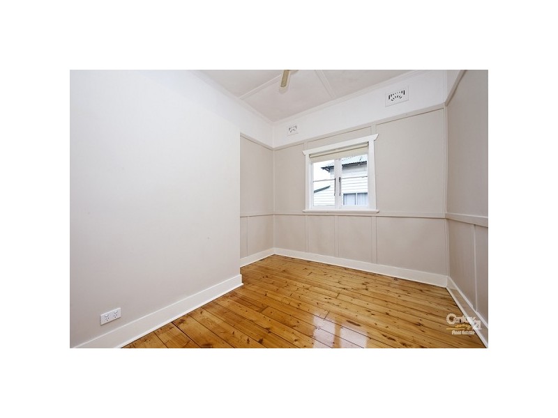 10 Albert Street, Mayfield NSW 2304