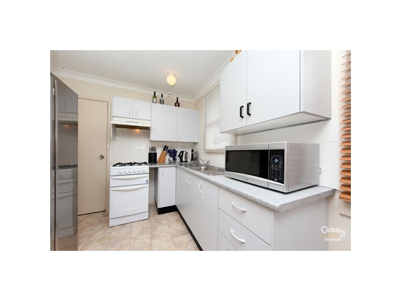 4 Cassia Crescent, Gateshead NSW 2290