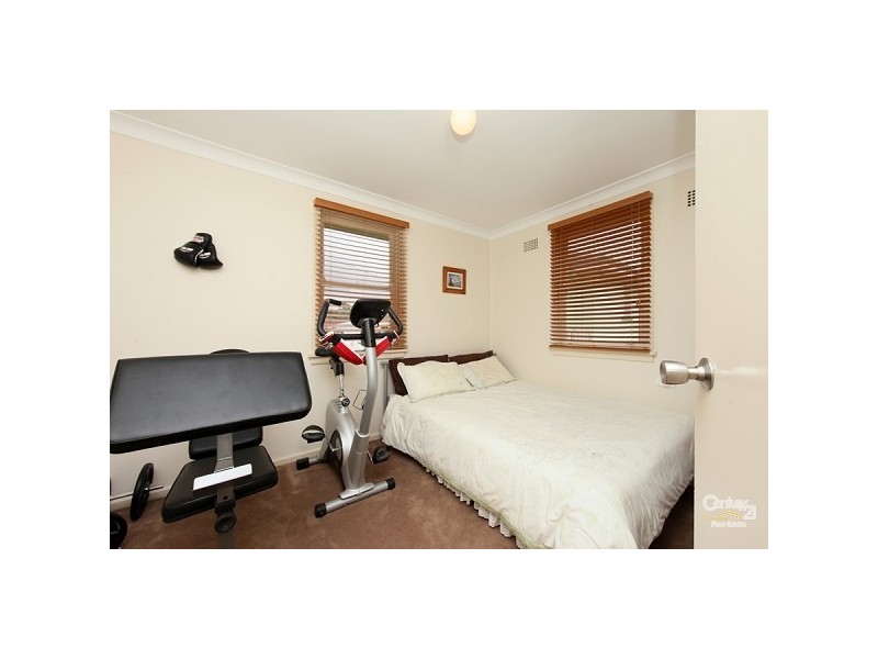 4 Cassia Crescent, Gateshead NSW 2290