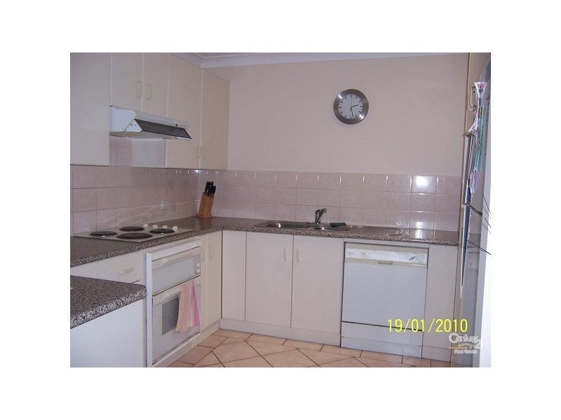 1/55 Berringar Road, Valentine NSW 2280