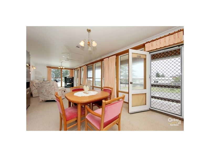 15 Kerle Street, Redhead NSW 2290