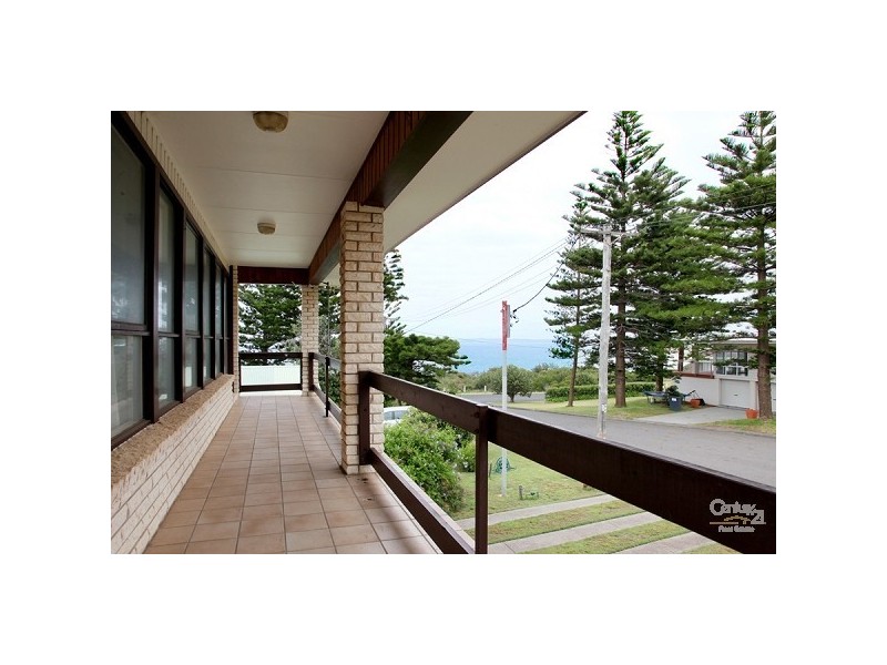 15 Kerle Street, Redhead NSW 2290