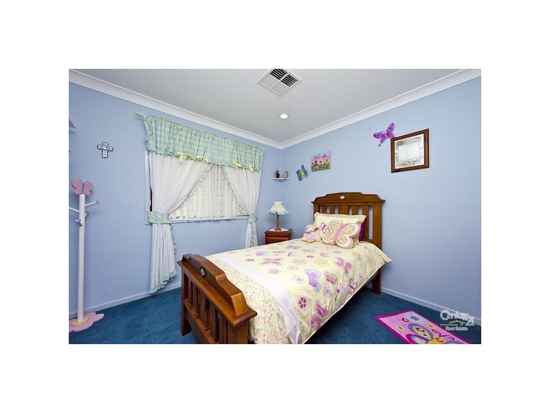 32 Seafarer Close, Belmont NSW 2280