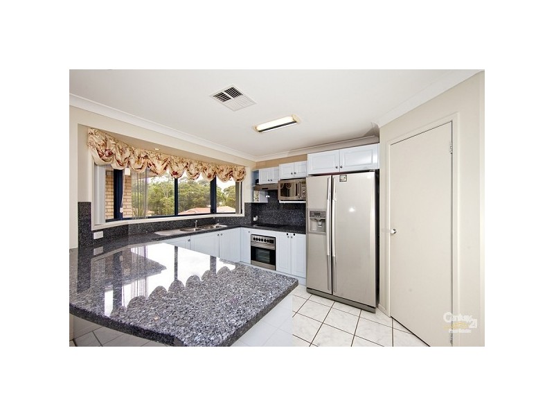 32 Seafarer Close, Belmont NSW 2280