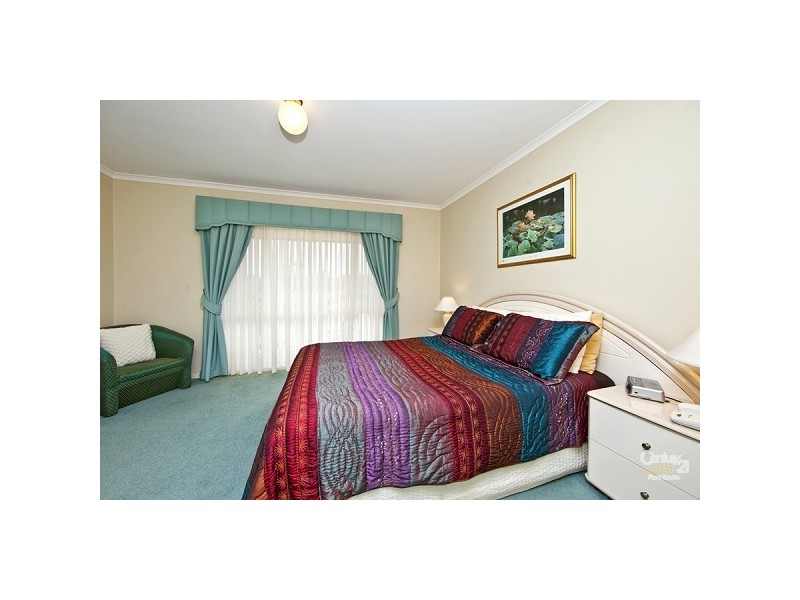 21 Robinia Grove, Garden Suburb NSW 2289