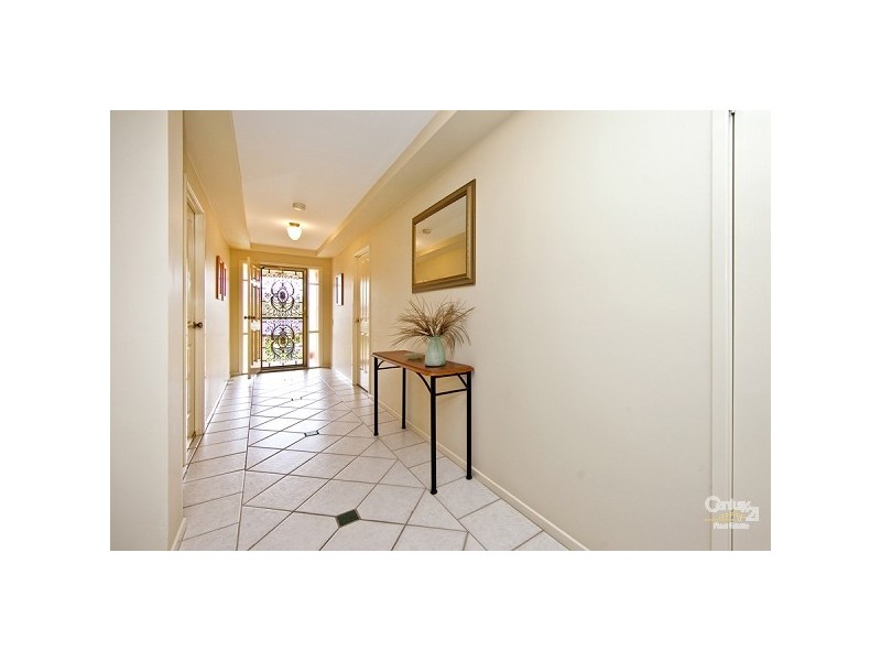 21 Robinia Grove, Garden Suburb NSW 2289