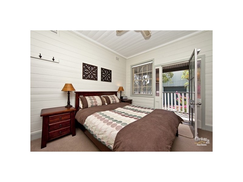 20 Greaves Street, Mayfield East NSW 2304