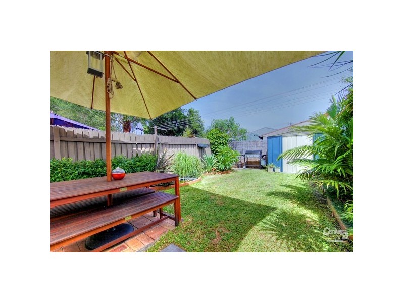 20 Greaves Street, Mayfield East NSW 2304