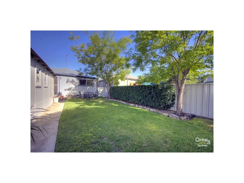 6 Bowser Street, Hamilton North NSW 2292
