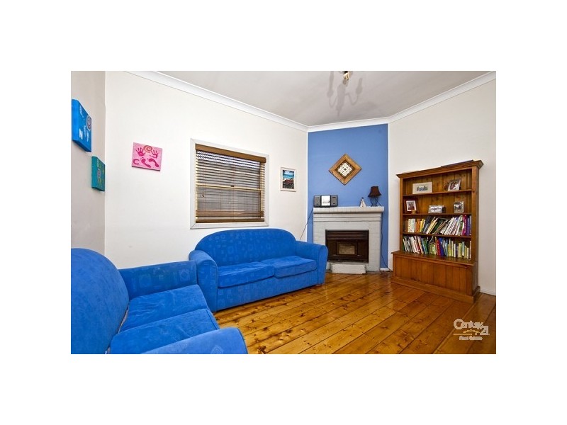 6 Bowser Street, Hamilton North NSW 2292