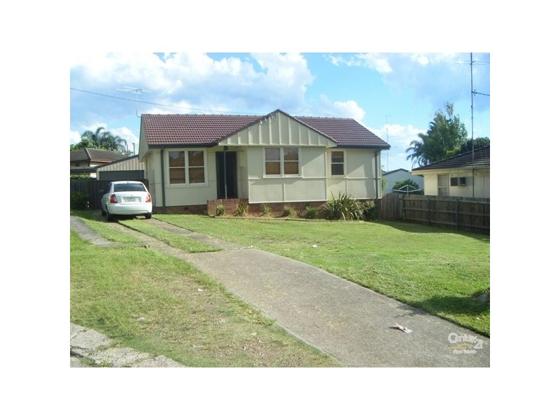 6 Pine Place, Gateshead NSW 2290