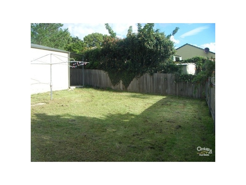 6 Pine Place, Gateshead NSW 2290