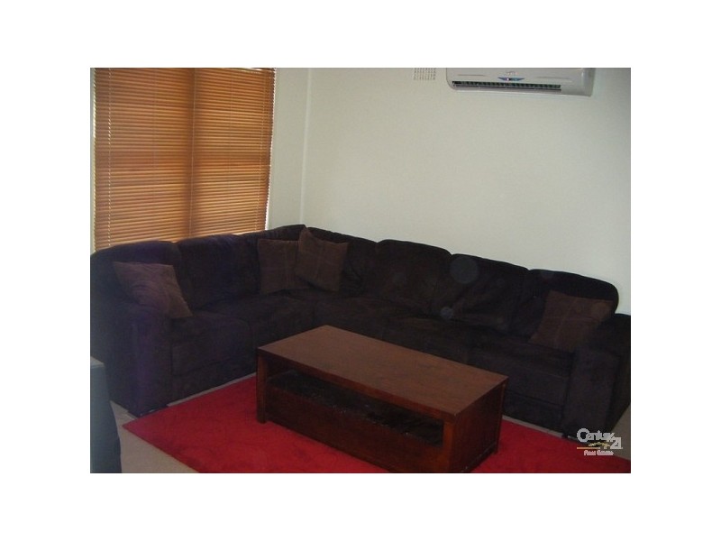 6 Pine Place, Gateshead NSW 2290