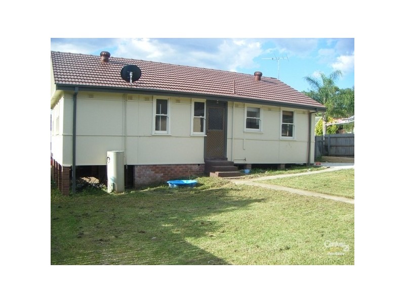 6 Pine Place, Gateshead NSW 2290