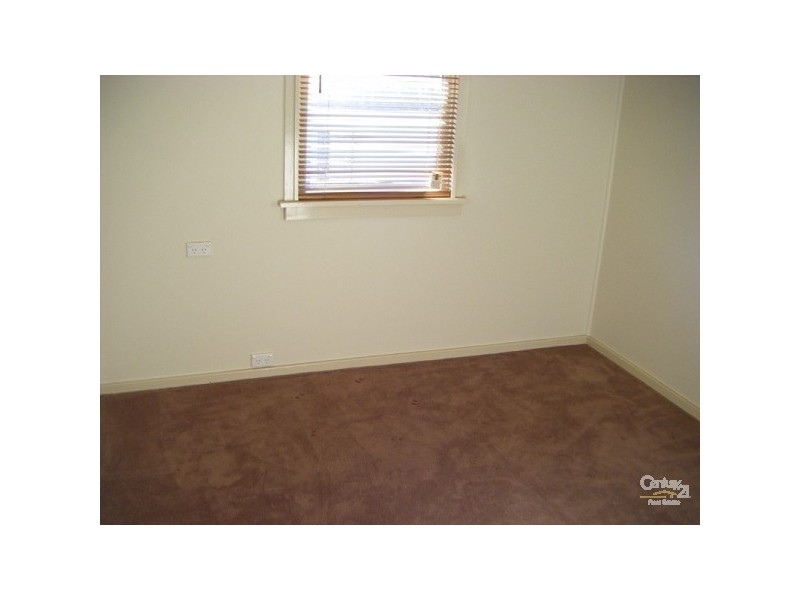 6 Pine Place, Gateshead NSW 2290