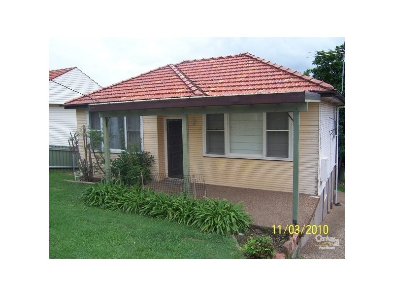 26 Arnold Street, Charlestown NSW 2290