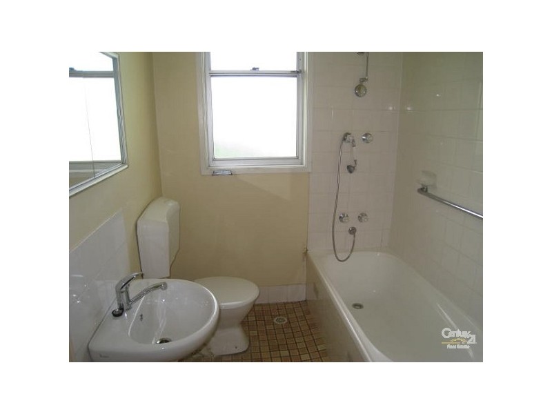 2 Stratton Road, Edgeworth NSW 2285