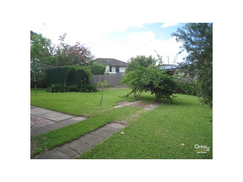 2 Stratton Road, Edgeworth NSW 2285