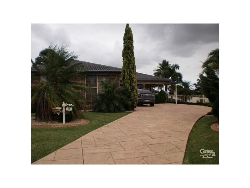 31 Ulambi Crescent, Maryland NSW 2287