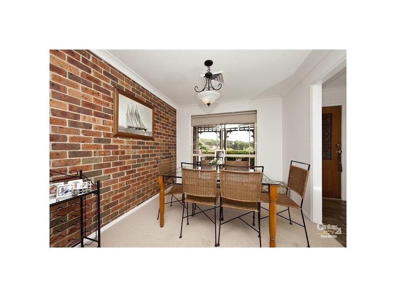 3 Woodoak Close, Tingira Heights NSW 2290