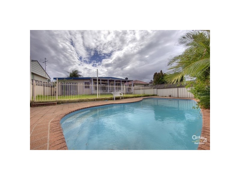 7 Bryson Avenue, Kotara NSW 2289