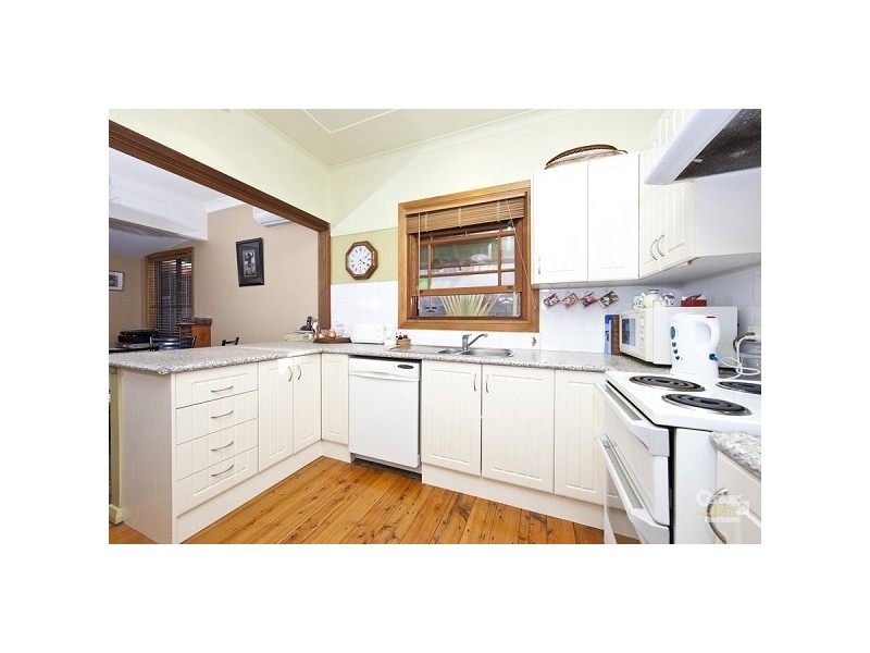 393 Pacific Highway, Highfields NSW 2289