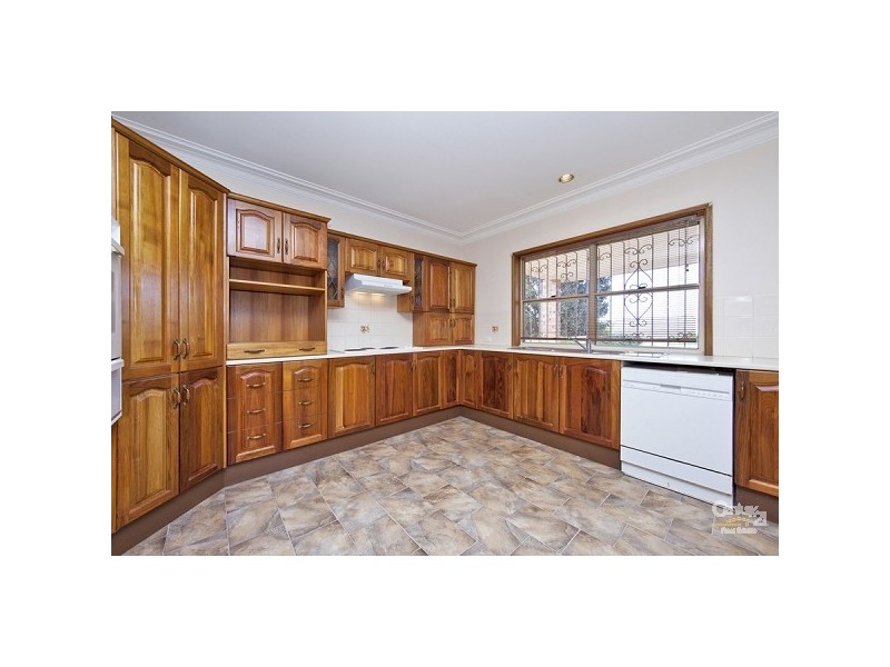 15 Alpha Close, Eleebana NSW 2282