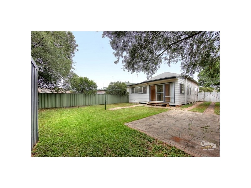 10 Albert Street, Mayfield NSW 2304