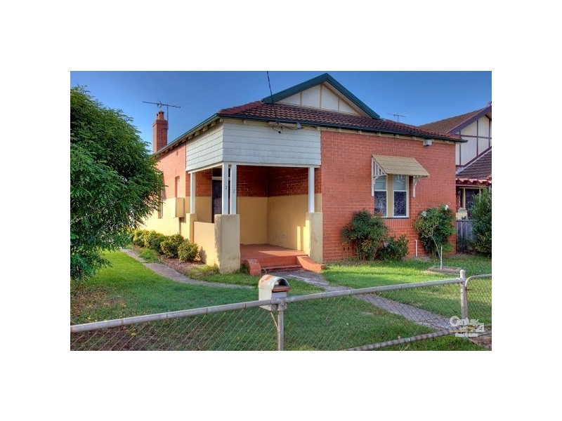 32 Sunderland Street, Mayfield NSW 2304