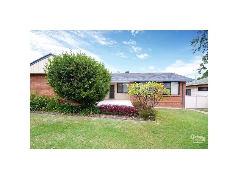18 Mariner Drive, Eleebana NSW 2282