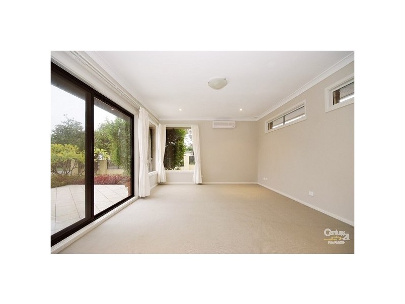 18 Mariner Drive, Eleebana NSW 2282