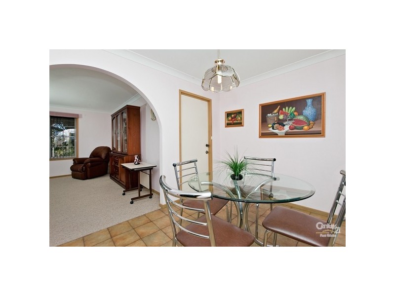 10 Kiara Close, Maryland NSW 2287