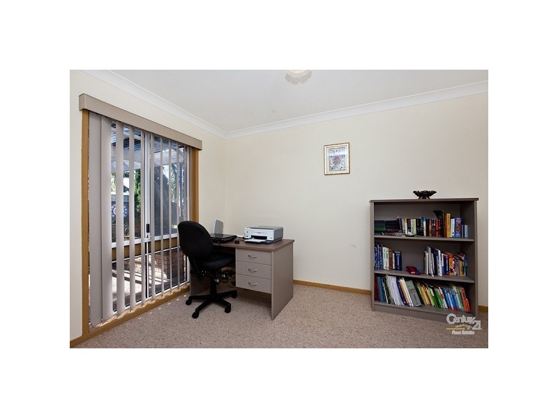 10 Kiara Close, Maryland NSW 2287