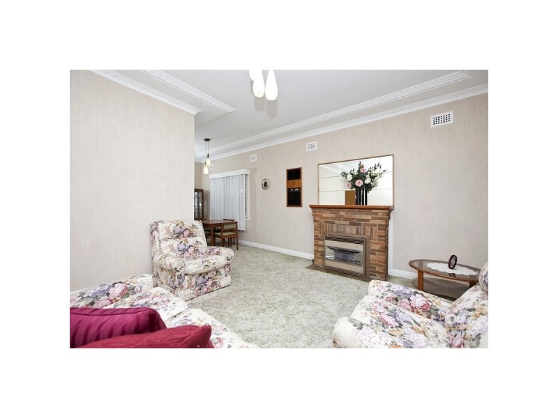 76 Crescent Road, Waratah NSW 2298