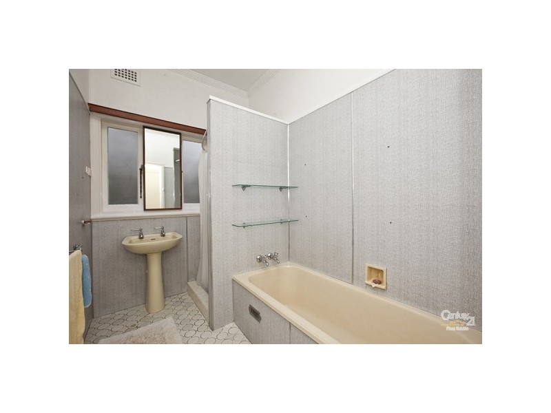 76 Crescent Road, Waratah NSW 2298
