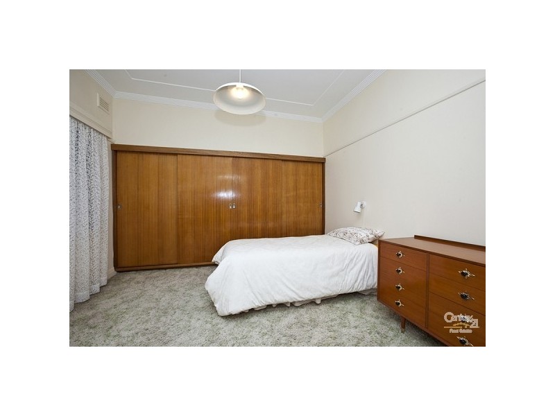 76 Crescent Road, Waratah NSW 2298
