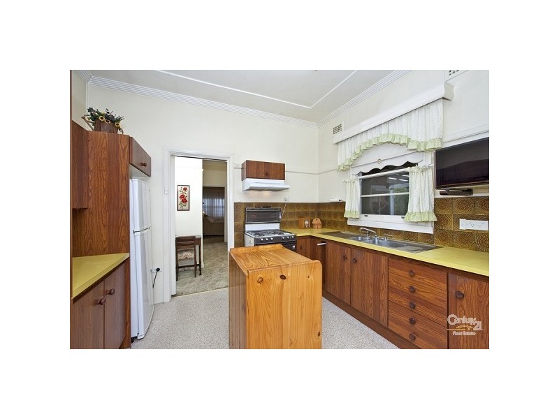 76 Crescent Road, Waratah NSW 2298
