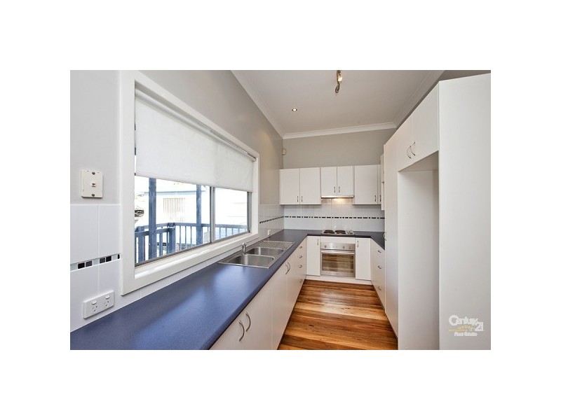 221 Gosford Road, Adamstown NSW 2289