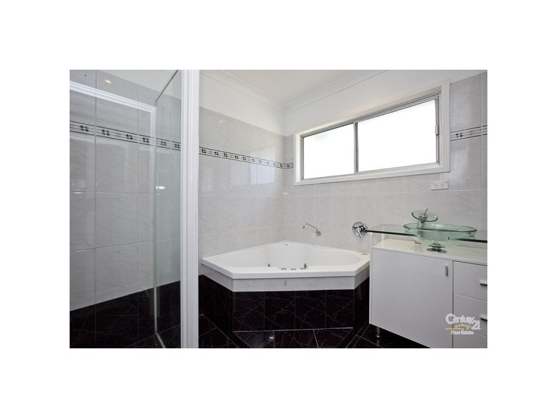 17 Elizabeth Street, Floraville NSW 2280