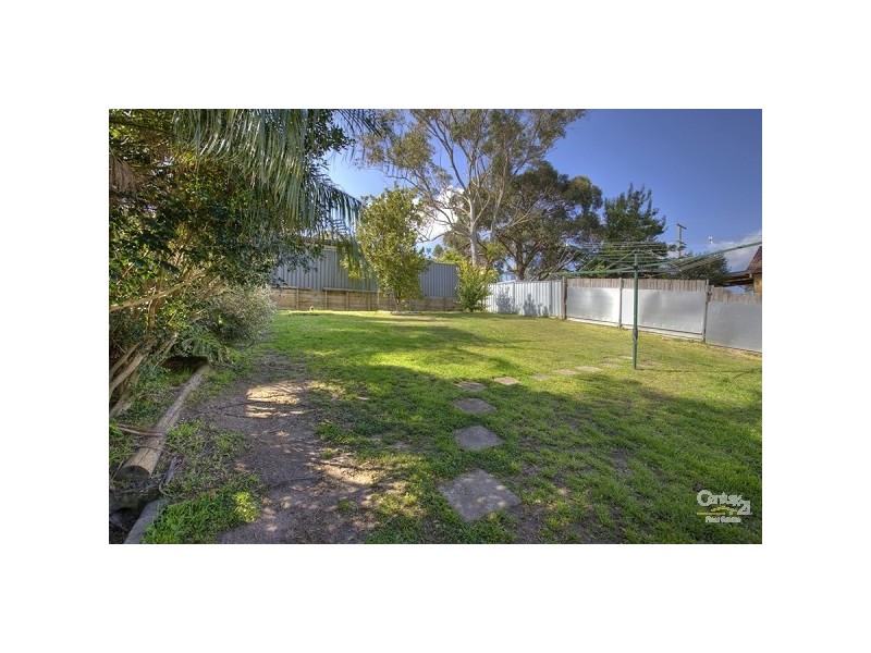 17 Elizabeth Street, Floraville NSW 2280