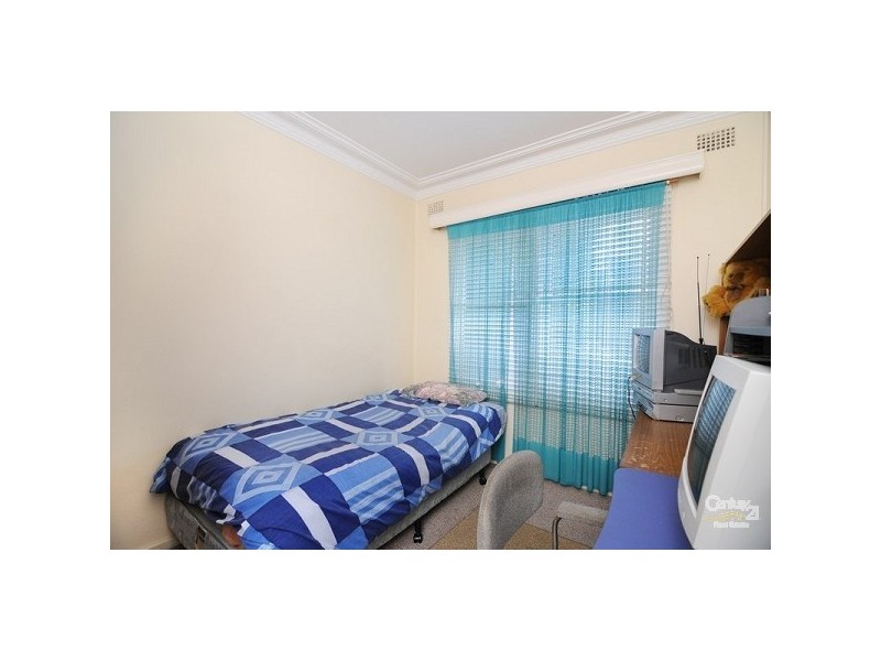 11 Johnson Street, Kotara South NSW 2289