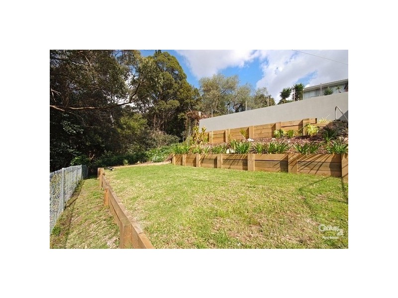 11 Johnson Street, Kotara South NSW 2289