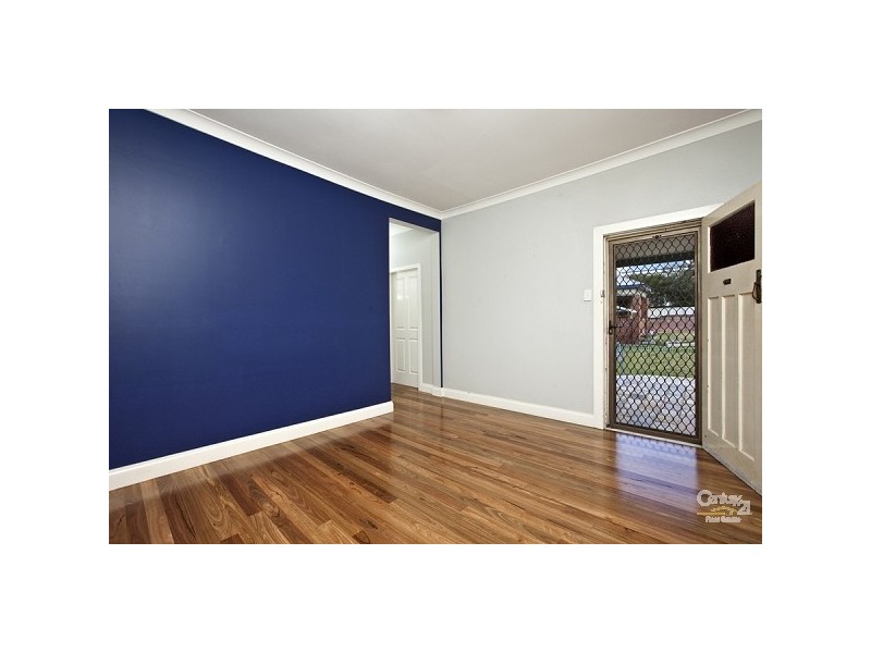 221 Gosford Road, Adamstown NSW 2289