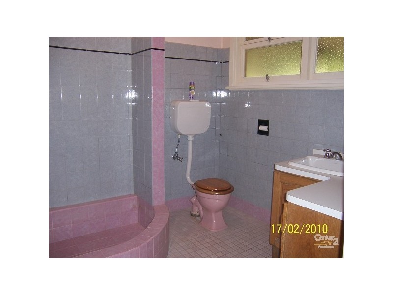 300 Warners Bay Road, Mount Hutton NSW 2290