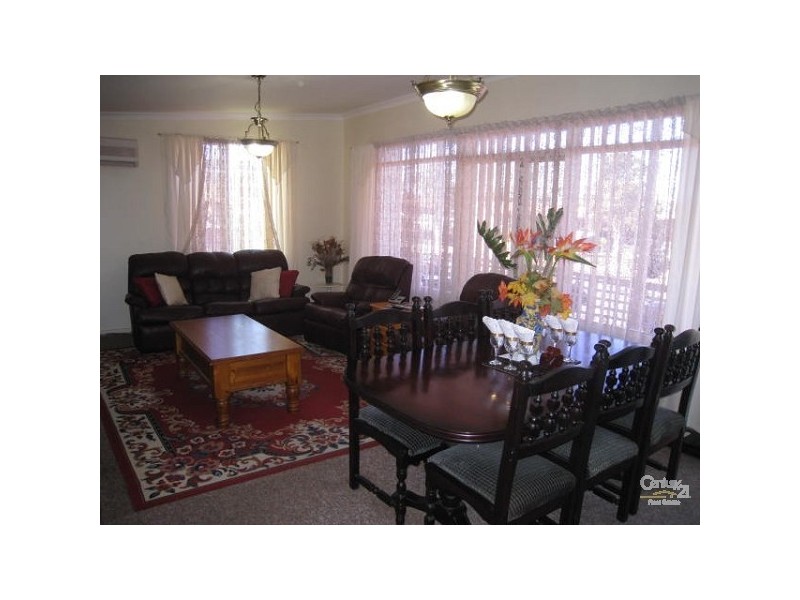 63 Coral Crescent, Gateshead NSW 2290