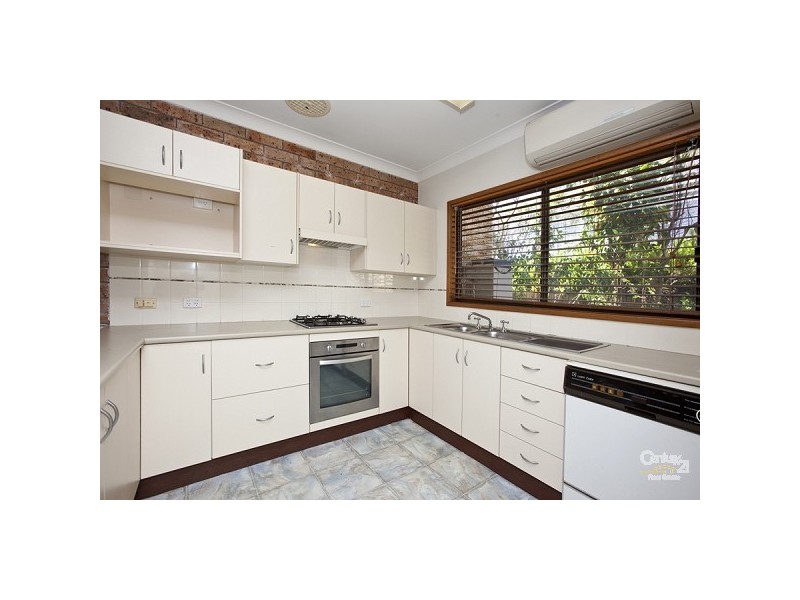 2/7 Hutton Street, Charlestown NSW 2290